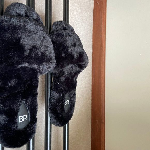 BP Women Livie Fluffy Plush Slippers - BRAND NEW - NWOB - Picture 3 of 8